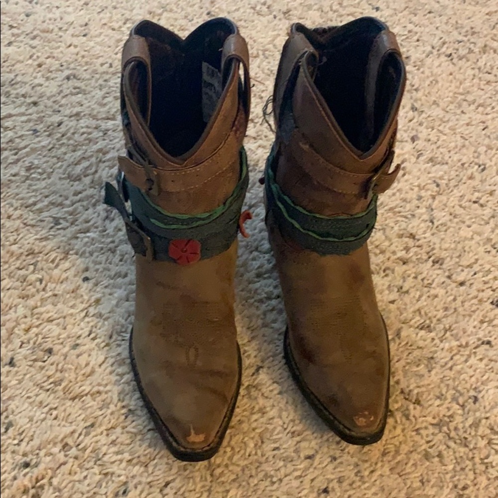 Girl western boots